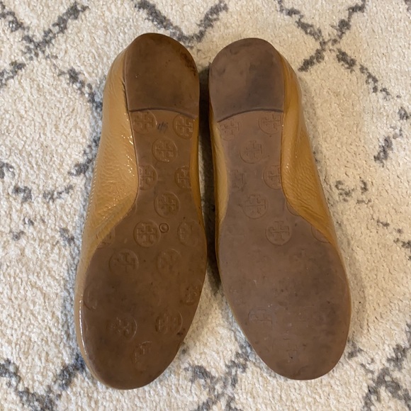Tory Burch Reva Tumbled Patent Leather Ballerina Flat - Picture 7 of 9